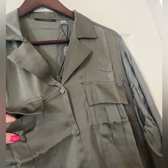 NEW! T Tahari Airflow Boxy Long Sleeve Camp Blouse Women’s Size 3X - Picture 6 of 15